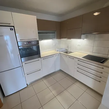 Adriatic Apartamento *