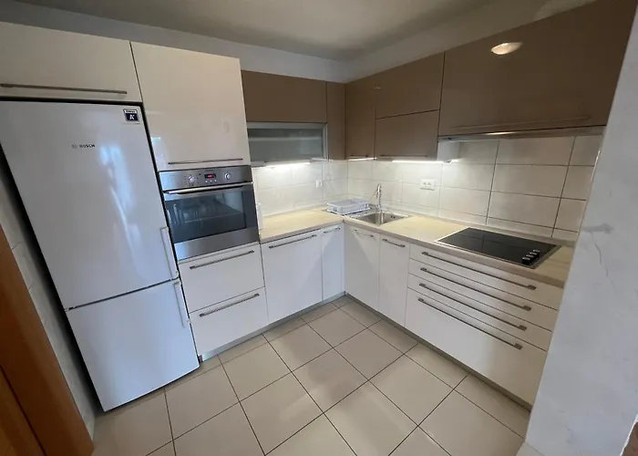 Adriatic Апартаменти *