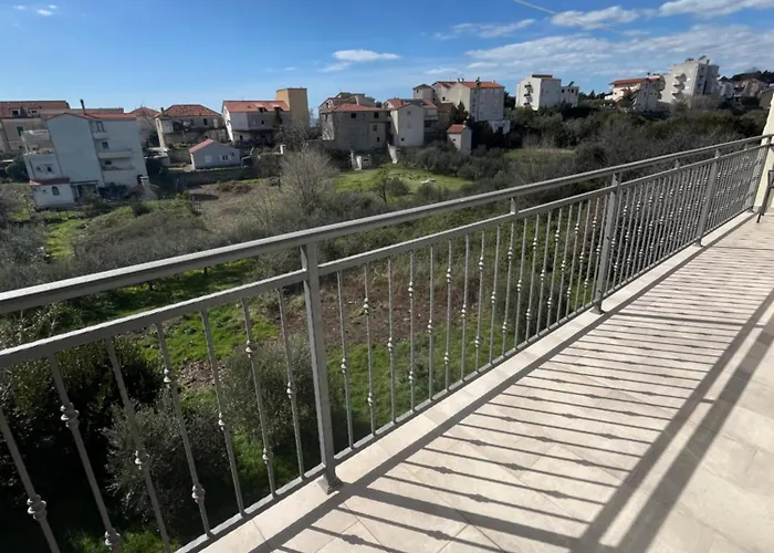 Апартаменти Adriatic Спліт